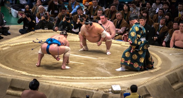Tournoi de Sumo à Osaka, Japon.